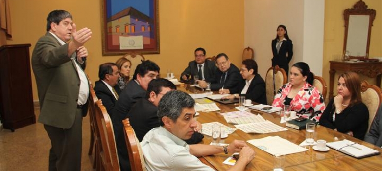Técnicos electorales de la Justicia Electoral se reunieron con magistrados electorales de El Salvador  