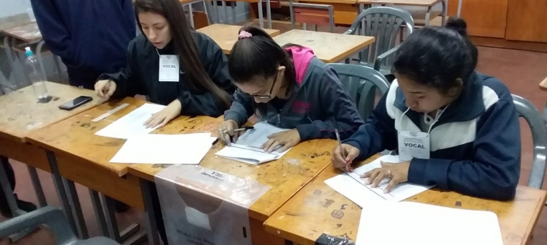 Alumnos de Misiones eligen autoridades estudiantiles con acompañamiento de la Justicia Electoral