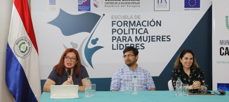 Mujeres líderes de Caaguazú se capacitan sobre Democracia y Participación Política