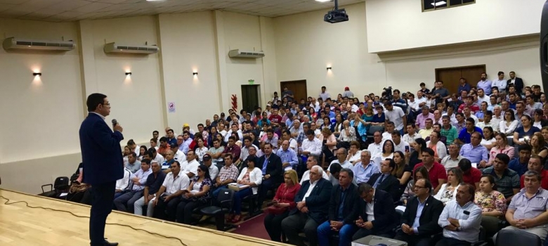 Itapúa: 380 personas asisten a importante charla sobre Ley de Desbloqueo