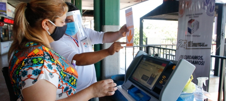  Justicia Electoral instala máquinas de votación en las plataformas de entrada y de salida en la Terminal de Ómnibus de Asunción