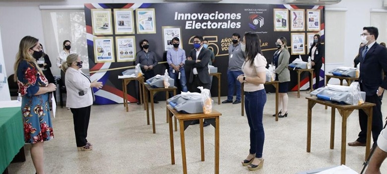 Accesibilidad electoral en máquinas de votación es tema de capacitación para Elecciones de Abogados