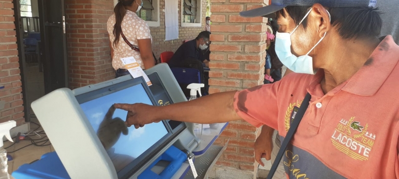 Inició capacitación sobre uso de máquina de votación y documentación a comunidades indígenas