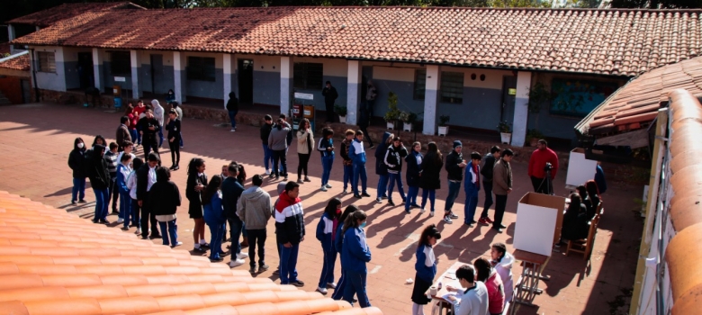 Jóvenes estudiantes destacan importancia del voto como forma de participación electoral