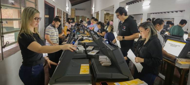 Justicia Electoral prepara Máquinas de Votación para Elecciones Nacionales