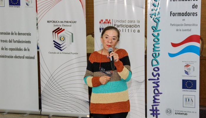 Diputada Olga Ferreira participÃ³ de taller que busca promover participaciÃ³n electoral de jÃ³venes   