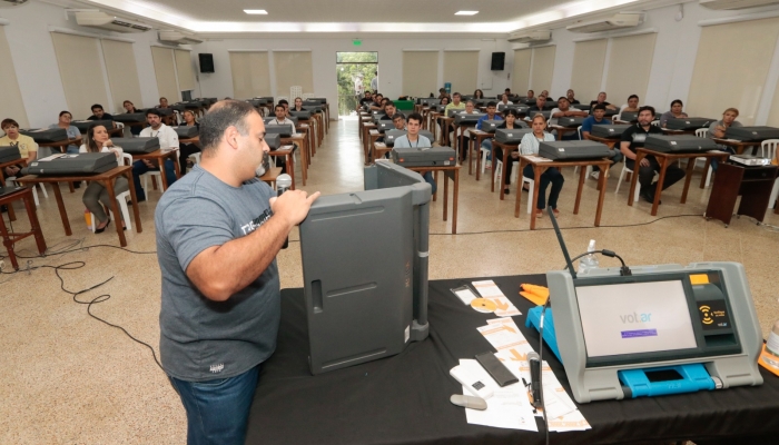 Concluye primera semana de capacitaciones sobre divulgaciÃ³n de MÃ¡quina de VotaciÃ³n