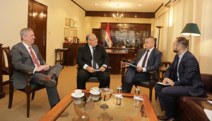 Embajador de Rusia en Paraguay visitÃ³ a Ministros del TSJE