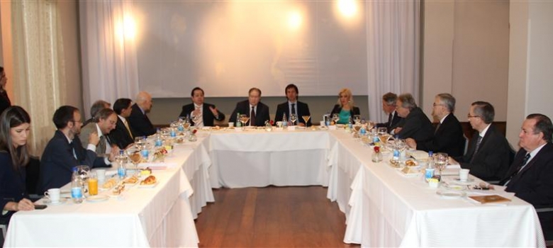 Ministro Ramírez Zambonini se reunió con embajadores de la Unión Europea, Rusia y Estados Unidos 