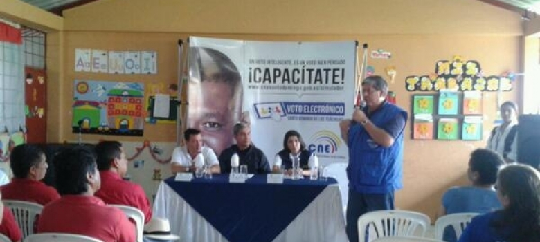 Técnicos de la Justicia Electoral participan de tercer simulacro de votación para elecciones seccionales de Ecuador