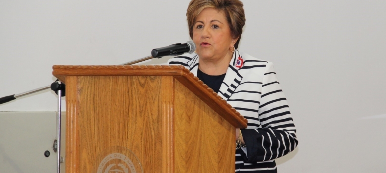 Vicepresidenta del TSJE participa de encuentro de magistradas electorales en El Salvador