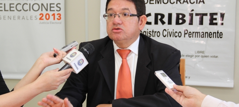 Asesor del TSJE participará de Elecciones en el Perú