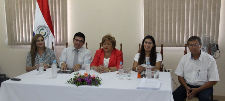 Ministra del TSJE congratuló por trabajo comunitario a funcionarios del departamento de San Pedro