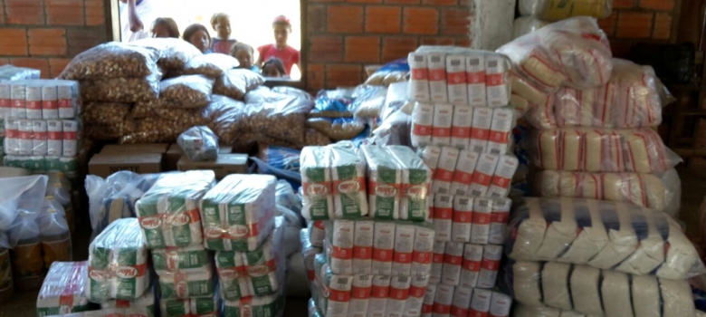 10.000 litros de agua y 2.400 kg. de víveres fueron entregados por SEN en programa impulsado por la Justicia Electoral