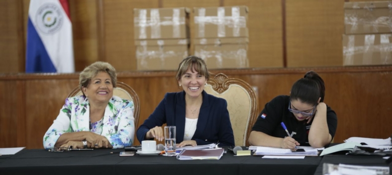 Ministra del TSJE participa de cómputo definitivo correspondiente al Alto Paraná 