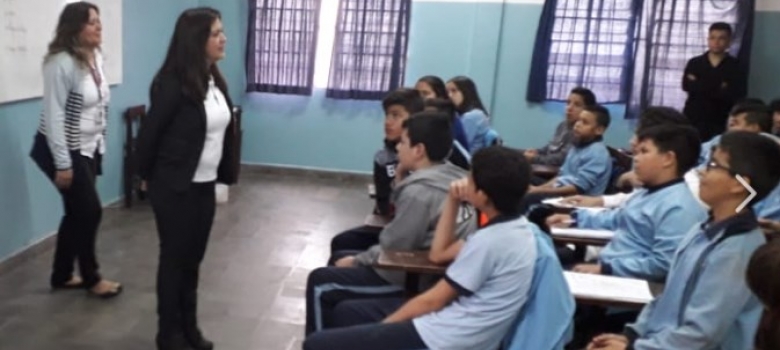 Estudiantes del Col. Parroquial Virgen de Fátima participaron de charla sobre educación cívica 