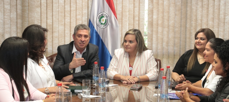 Presidente del  TSJE y Red de Mujeres Munícipes del Paraguay firman convenio de cooperación 
