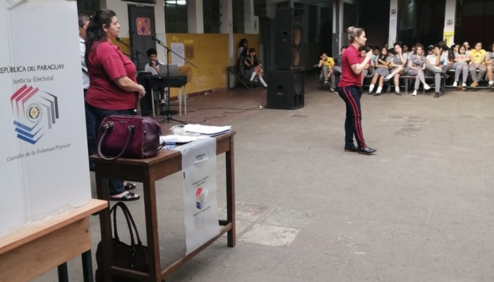 Estudiantes de San Lorenzo participan del Programa Justicia Electoral en mi Colegio 