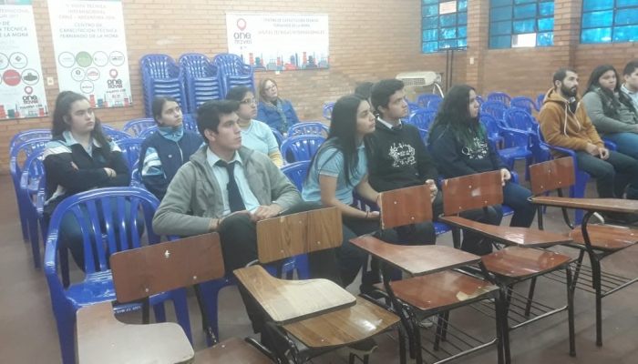 Estudiantes de un Centro de CapacitaciÃ³n TÃ©cnica de Fernando de la Mora recibe asistencia electoral