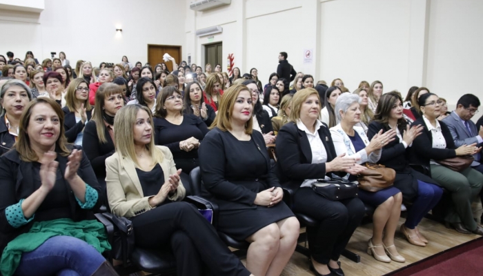 Ministra Wapenka encabezÃ³ multitunidaria encuentro de mujeres lÃ­deres de nuestro paÃ­s 