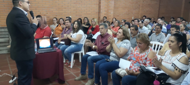 CIDEE capacitó sobre ley de desbloqueo a adherentes de la ANR de Asunción y de  Guarambaré