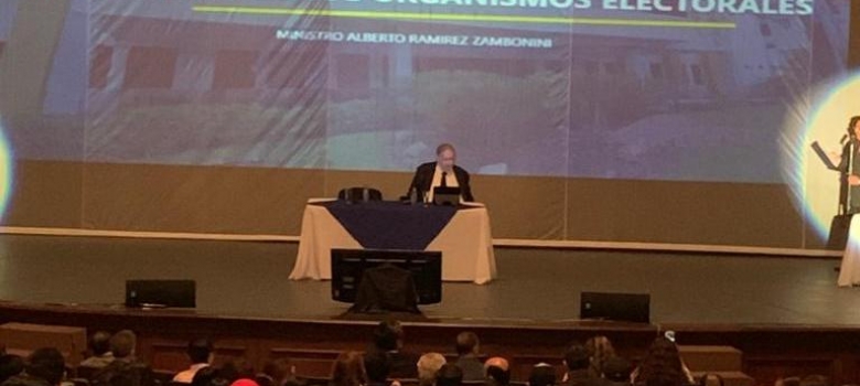 Vicepresidente del TSJE representa a Paraguay en Congreso Internacional